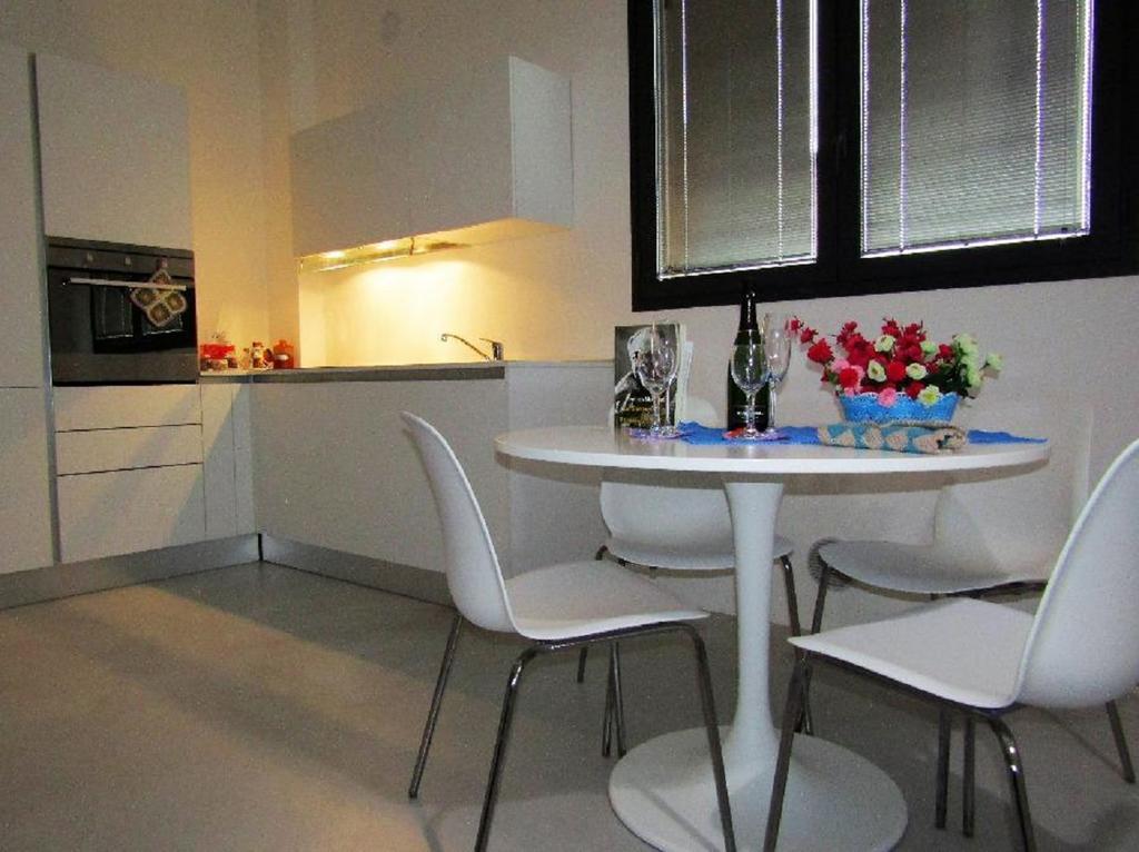 Le Suite Di Luna Rossella Bologna Exterior foto